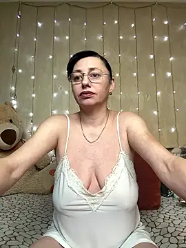 Amberhotqueen online show from 19, 1, 2026