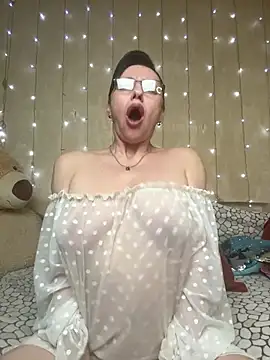 Amberhotqueen online show from 19, 2, 2026