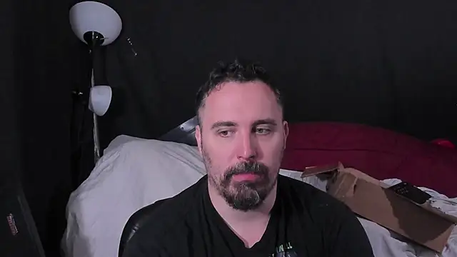 Snapshot of Metalstud chatting on 22, 4, 2026 Metalstud online show from 22, 4, 2026