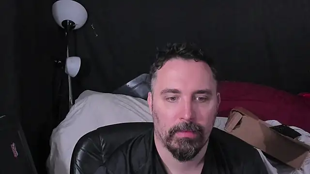 Snapshot of Metalstud chatting on 23, 4, 2026 Metalstud online show from 23, 4, 2026