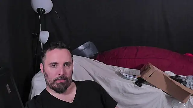 Snapshot of Metalstud chatting on 7, 5, 2026 Metalstud online show from 7, 5, 2026