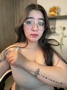 Snapshot of vaneelee chatting on 20, 3, 2026 vaneelee online show from 20, 3, 2026