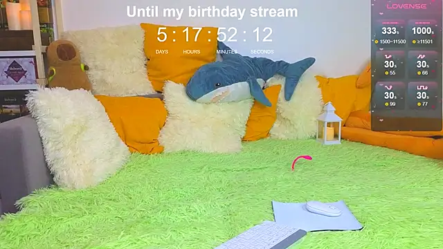 Snapshot of LandelRay chatting on 10, 2, 2026 LandelRay online show from 10, 2, 2026