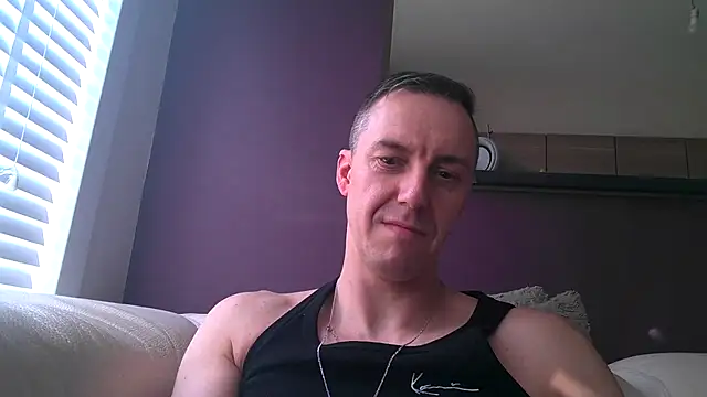 Snapshot of ploki2180 chatting on 16, 2, 2025 ploki2180 online show from 16, 2, 2025