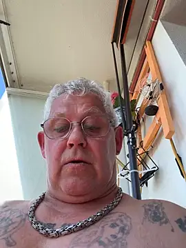 smaili1513 online show from 25, 5, 2026