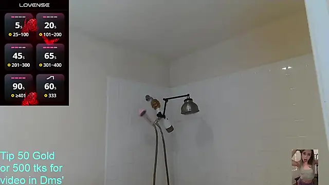 Snapshot of Blondiewithanass chatting on 25, 6, 2026 Blondiewithanass online show from 25, 6, 2026