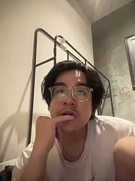 KayNguyenn online show from 23, 3, 2026