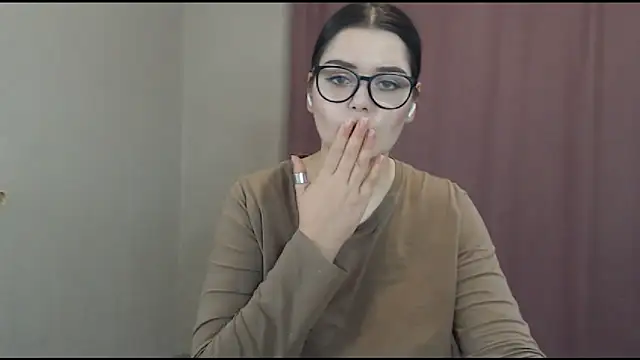 ohhhMie online show from 20, 2, 2025