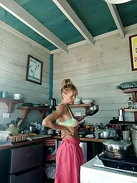 Luna-Natural online show from 19, 2, 2025