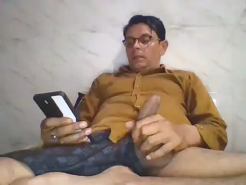 Snapshot of Kumarjay330 chatting on 4, 3, 2026 Kumarjay330 online show from 4, 3, 2026