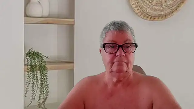 Snapshot of GrannyChrissy68 chatting on 28, 6, 2026 GrannyChrissy68 online show from 28, 6, 2026