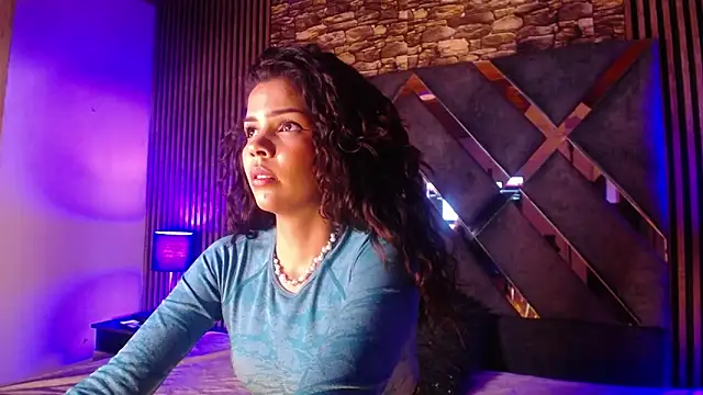 ximena diaz online show from 28, 2, 2025