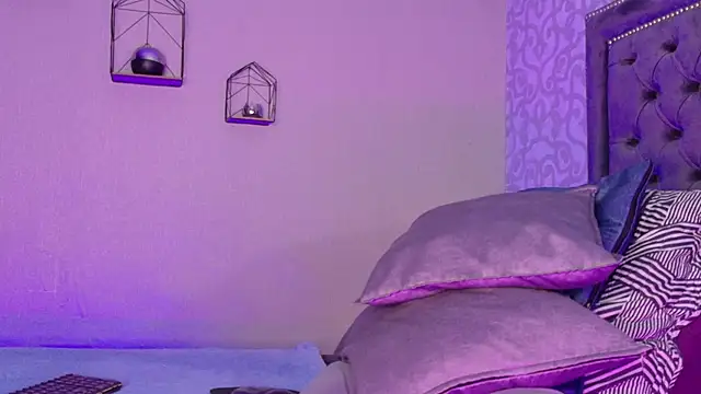 Snapshot of MariiePrice chatting on 3, 1, 2025 MariiePrice online show from 3, 1, 2025