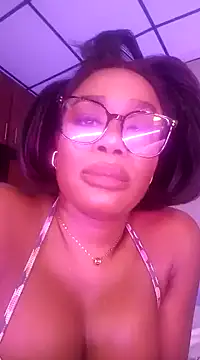 Snapshot of MariiePrice chatting on 8, 1, 2025 MariiePrice online show from 8, 1, 2025