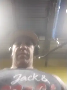 Snapshot of trucker1979 chatting on 22, 11, 2025 trucker1979 online show from 22, 11, 2025