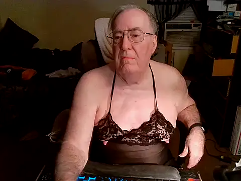 Snapshot of Toastir chatting on 16, 12, 2024 Toastir online show from 16, 12, 2024