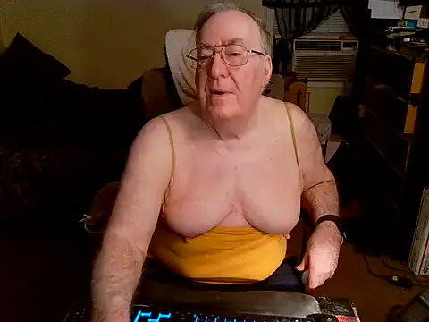 Snapshot of Toastir chatting on 17, 12, 2024 Toastir online show from 17, 12, 2024