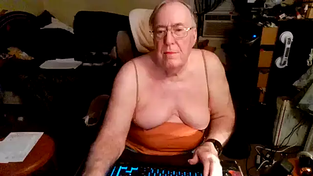 Snapshot of Toastir chatting on 13, 10, 2025 Toastir online show from 13, 10, 2025