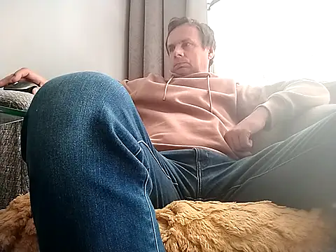 grzes19763 online show from 25, 9, 2025