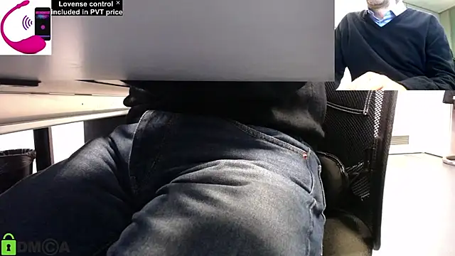 Snapshot of pliko chatting on 25, 2, 2025 pliko online show from 25, 2, 2025