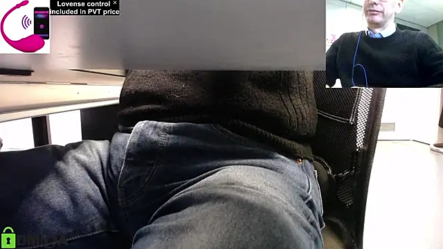 Snapshot of pliko chatting on 27, 2, 2025 pliko online show from 27, 2, 2025