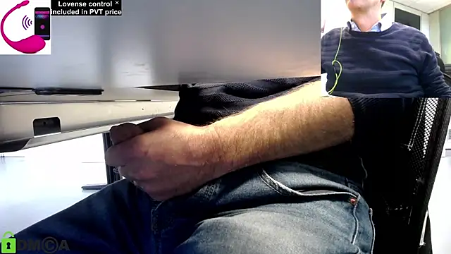 Snapshot of pliko chatting on 6, 10, 2025 pliko online show from 6, 10, 2025