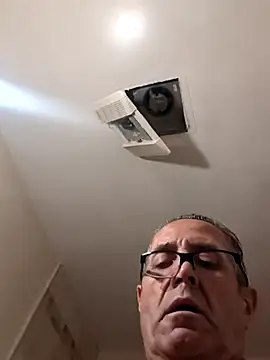 Snapshot of bobby69cock chatting on 8, 3, 2026 bobby69cock online show from 8, 3, 2026