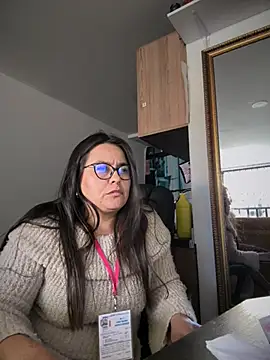 Ixchel Anaid online show from 28, 7, 2026
