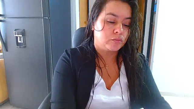 Ixchel Anaid online show from 5, 8, 2026
