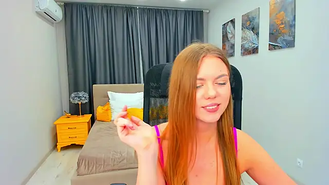 Strawberrye online show from 3, 3, 2025