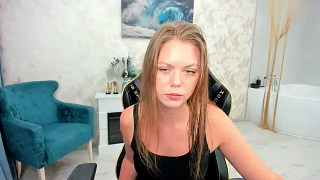 Strawberrye online show from 7, 2, 2026