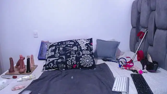 Tits  sweet online show from 5, 5, 2026