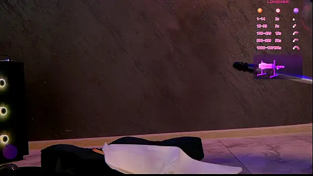 im-your-lovee online show from 21, 3, 2025