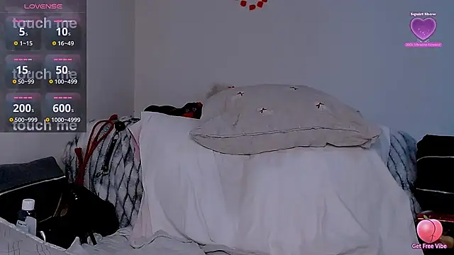 UrNaughtyGfMilf online show from 20, 3, 2025