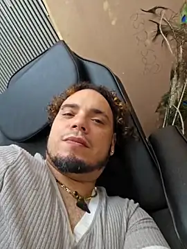 latinoflpr online show from 30, 4, 2026