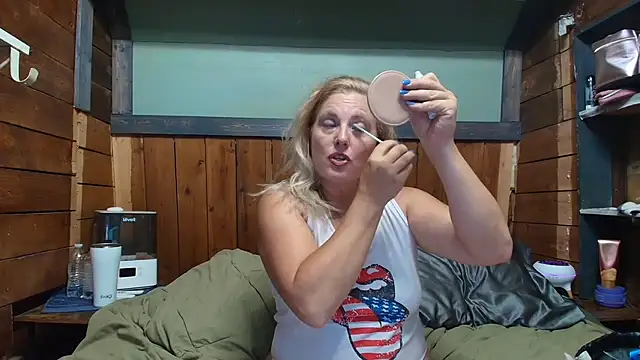 Snapshot of lisaxlovexxx chatting on 12, 7, 2026 lisaxlovexxx online show from 12, 7, 2026