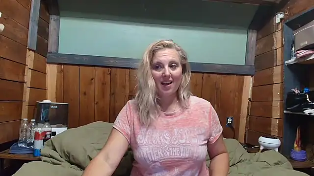 Snapshot of lisaxlovexxx chatting on 16, 7, 2026 lisaxlovexxx online show from 16, 7, 2026