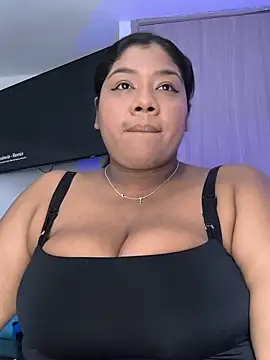 Snapshot of paola091 chatting on 13, 5, 2026 paola091 online show from 13, 5, 2026