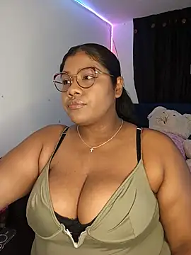 Snapshot of paola091 chatting on 20, 5, 2026 paola091 online show from 20, 5, 2026