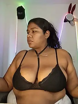 Snapshot of paola091 chatting on 16, 7, 2026 paola091 online show from 16, 7, 2026