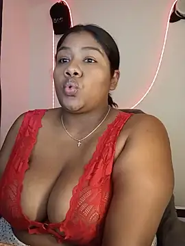 Snapshot of paola091 chatting on 23, 7, 2026 paola091 online show from 23, 7, 2026