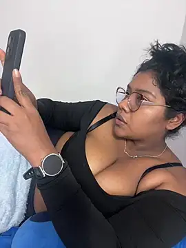 Snapshot of paola091 chatting on 27, 7, 2026 paola091 online show from 27, 7, 2026