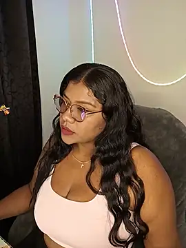 Snapshot of paola091 chatting on 2, 8, 2026 paola091 online show from 2, 8, 2026