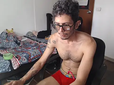 alisterxxx online show from 8, 7, 2026