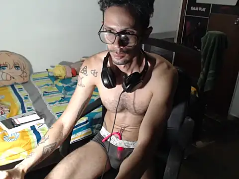alisterxxx online show from 22, 7, 2026