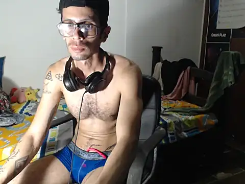alisterxxx online show from 30, 7, 2026