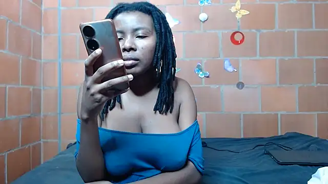 Snapshot of Magaharper10 chatting on 19, 7, 2026 Magaharper10 online show from 19, 7, 2026