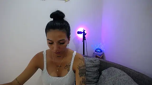 Snapshot of Allyson_Smith chatting on 10, 12, 2024 Allyson Smith online show from 10, 12, 2024