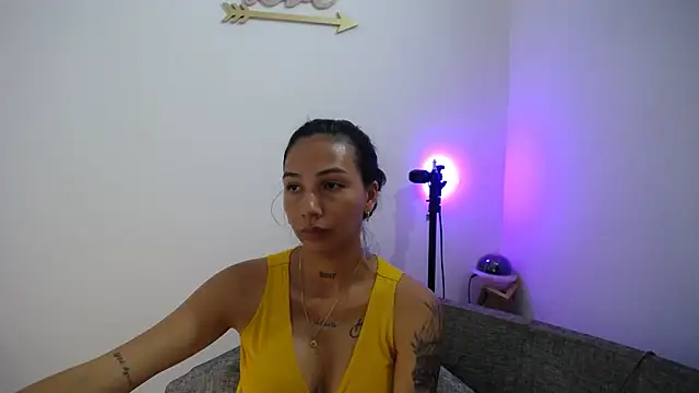 Snapshot of Allyson_Smith chatting on 29, 12, 2024 Allyson Smith online show from 29, 12, 2024