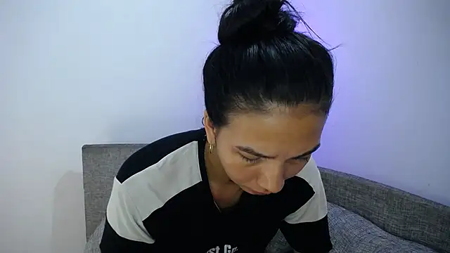 Snapshot of Allyson_Smith chatting on 2, 1, 2025 Allyson Smith online show from 2, 1, 2025